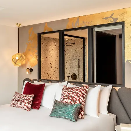 Szálloda Renaissance 4*